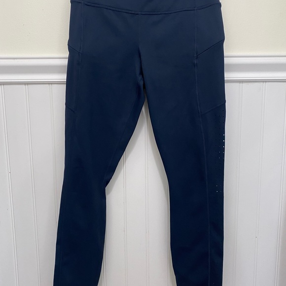 Athleta Contender Laser Cut 7/8 Tight Pockets Size Small - Picture 5 of 17